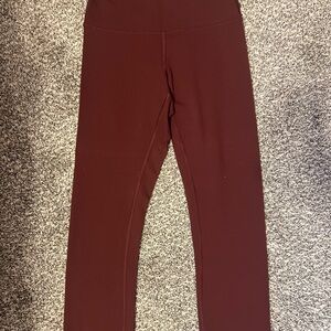 Lululemon Size 6 Maroon Cropped Align Leggings